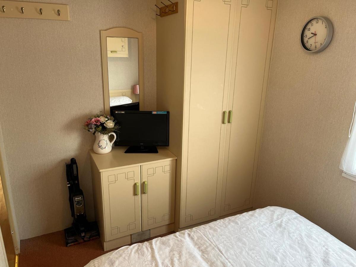 Sealands Highbury Next To Fantasy Island And Beach 8 Berth Beds Made Up For Arrival 잉골드멜스 외부 사진