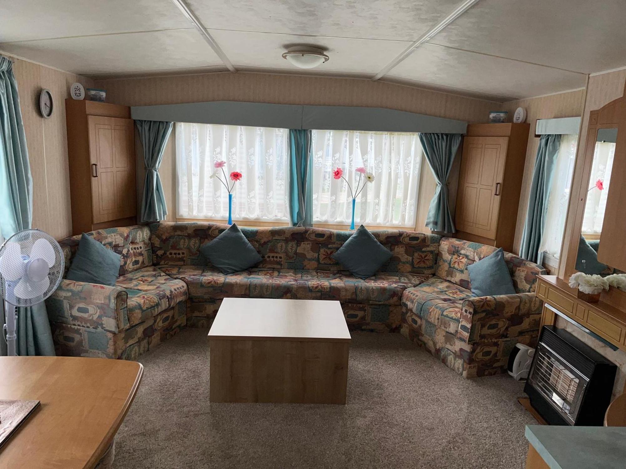 Sealands Highbury Next To Fantasy Island And Beach 8 Berth Beds Made Up For Arrival 잉골드멜스 외부 사진